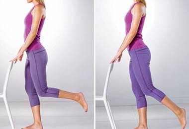 Bài tập Yoga nâng chân cho vòng 3 săn chắc