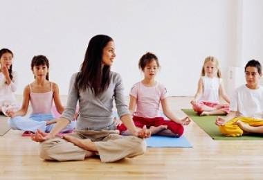 Những lợi ích của việc cho trẻ tập Yoga