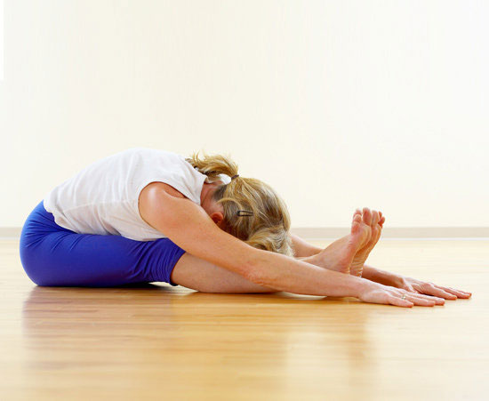 Tập yoga chữa đau mỏi cổ, vai gáy, lưng
