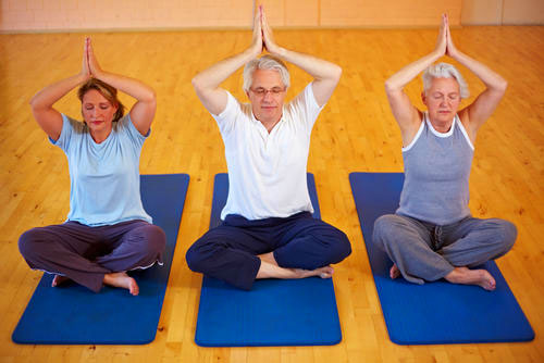 Yoga cho người cao tuổi và những kiến thức nên biết