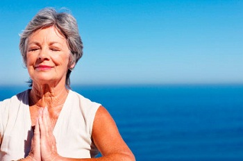 Yoga cho người cao tuổi