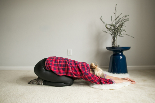 Động tác Yoga trước khi ngủ giúp dáng thon, da hồng hào