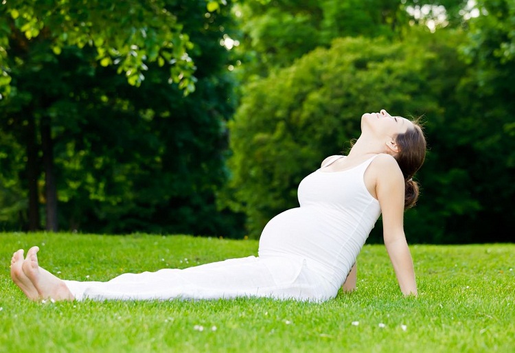 Những lợi ích của yoga đối với bà bầu