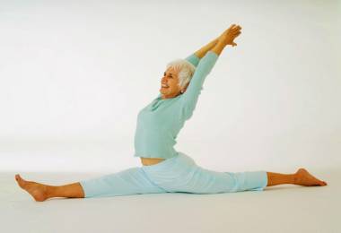 Những lợi ích từ việc tập yoga cho người lớn tuổi